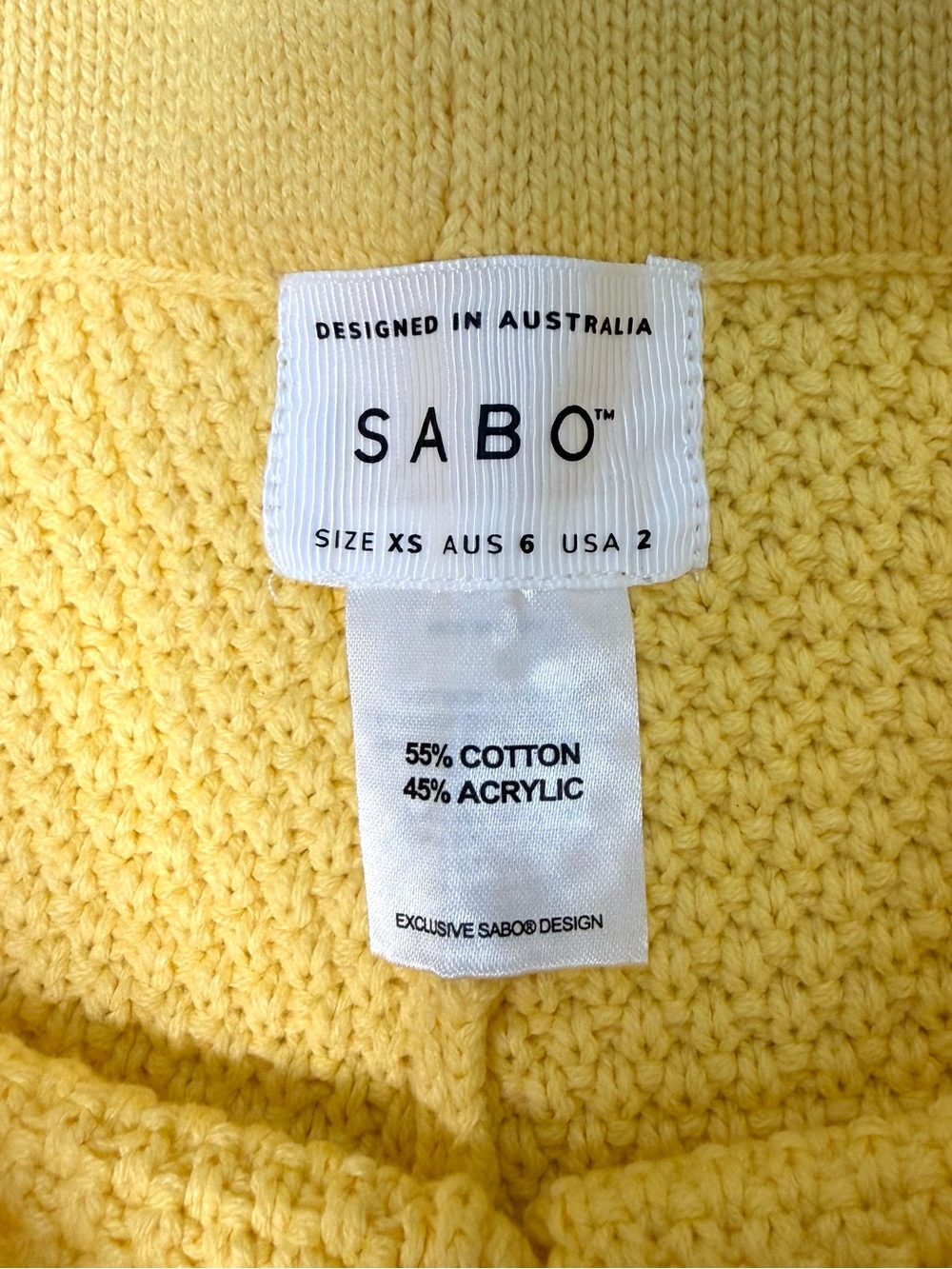 Yellow High-Waist Knit Shorts with Floral Embroidery - Picture 4 of 8